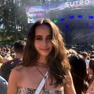 Meet your Posher, Erin sibel